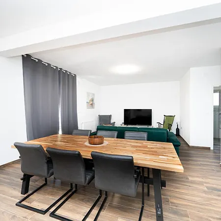 아파트 With Parking Space Biograd Na Moru, Biograd - 24723 비오그라드나모루