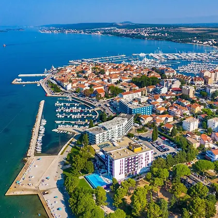 With Parking Space Biograd Na Moru, Biograd - 24723 아파트 비오그라드나모루